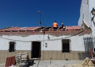 jm construcciones y reformas Huelva, empresa reformas en Huelva, obras en Huelva, construcción de cubierta, reparación tejado, tejas, tiro chimenea